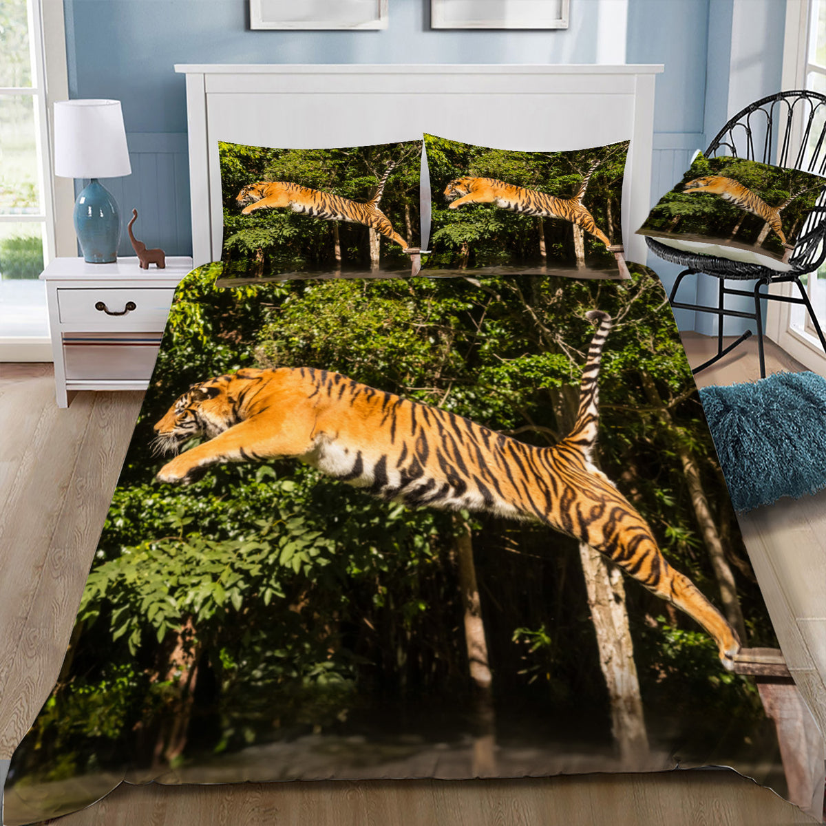 Tiger Jumping Duvet / Doona Cover and 2 Pillow Slips